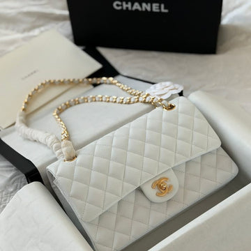 Chanel Classic Flap Bag in white quilted leather with gold-tone hardware